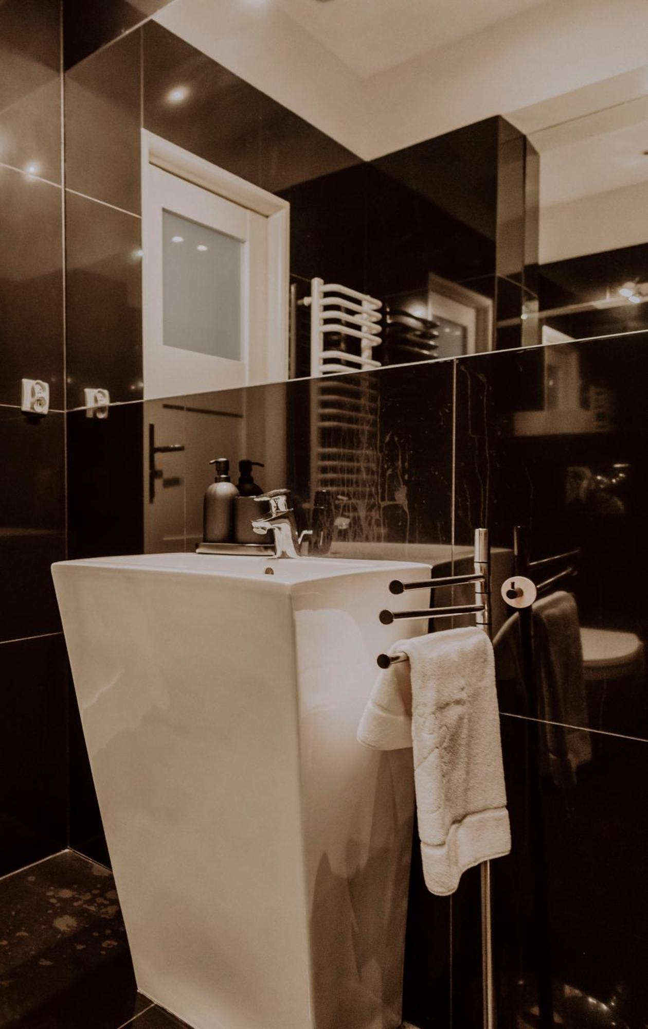 Golden Pearl - Main Square, 100 Sqm, 4 Apartament