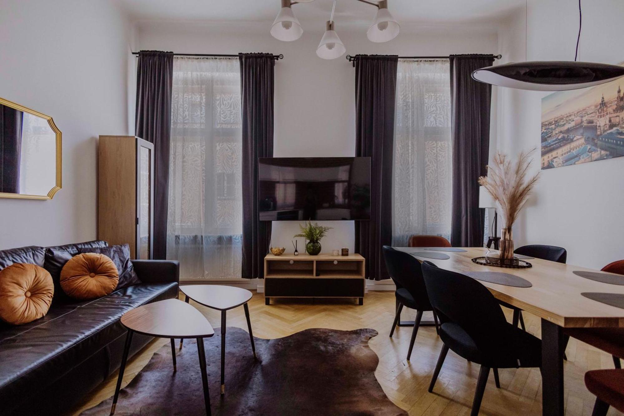 Apartament Golden Pearl - Main Square, 100 Sqm, 4 *