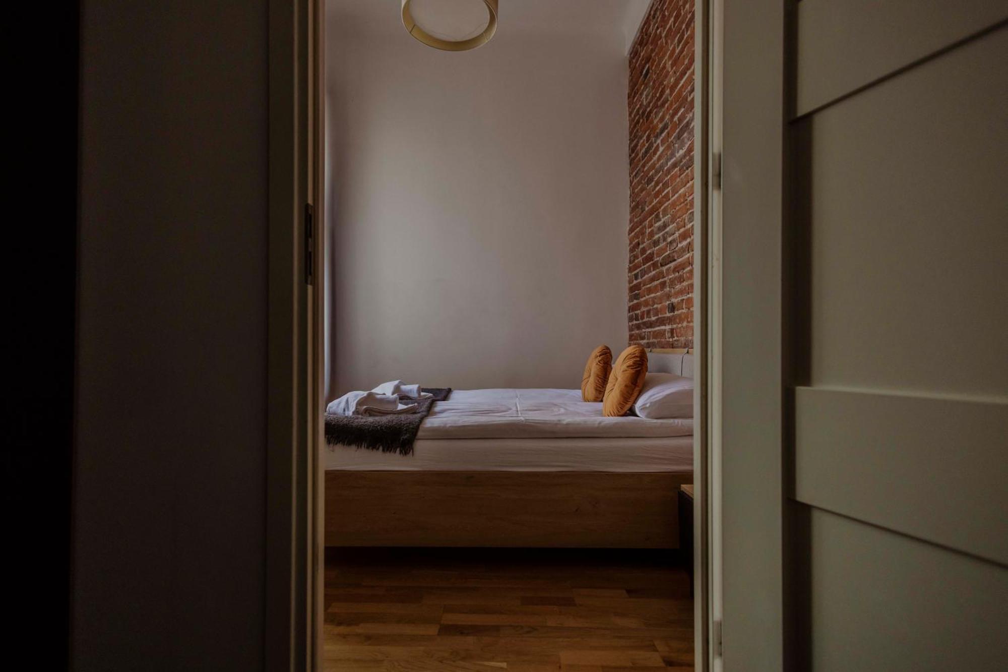 Golden Pearl - Main Square, 100 Sqm, 4 Apartament