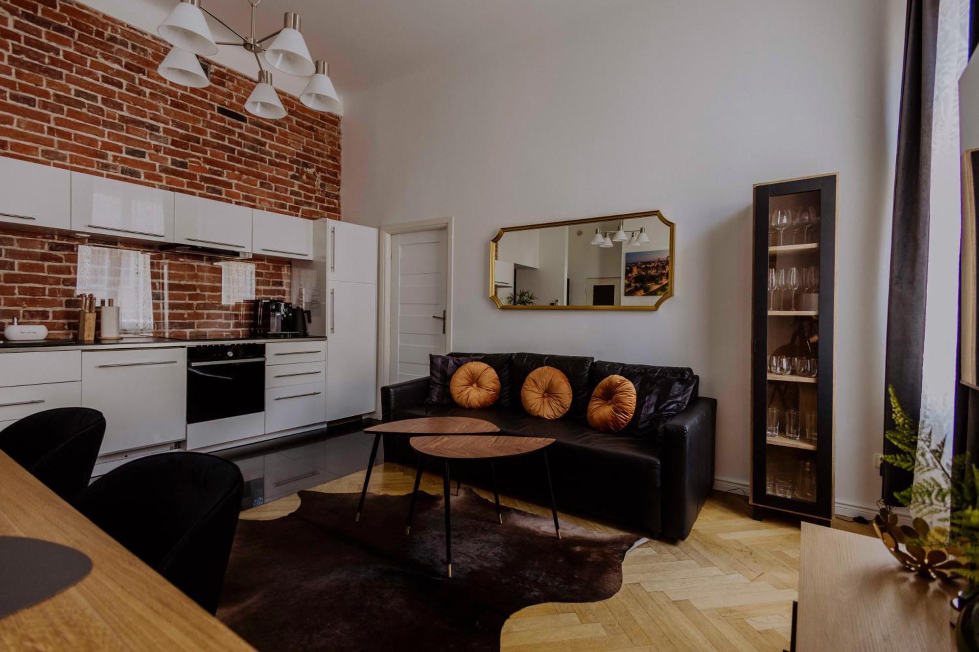 Apartament Golden Pearl - Main Square, 100 Sqm, 4 *
